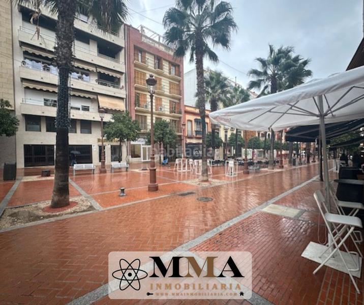 Foto dd58b894-6484-4287-89d9-47b8a127b5e7. Rent business premise in calle velarde 1 in Centro Huelva