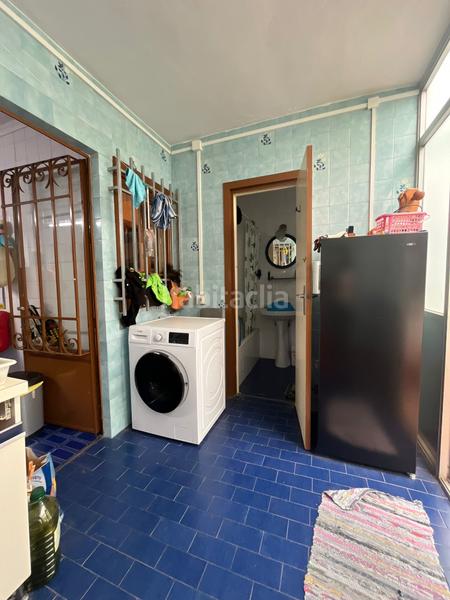 Foto d8e65671-17ca-4a7b-99cd-00ac5060b3c5. Piso en calle isla cristina 12 oportunidad piso en Isla Chica, ideal para inversión y familias numerosas en Huelva