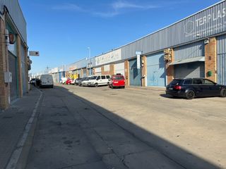 Location Bâtiment à usage industriel à Polirrosa poligono industrial polirrosa 140d. Nave industrial en poligono polirrosa en huelva