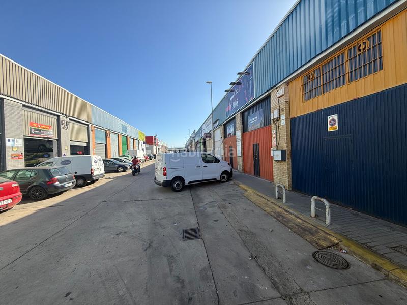 Foto b4b84afa-54f8-4928-8900-c5e4cfadbeb6. Nave industrial en polirrosa poligono industrial polirrosa 140d espectacular nave , polirrosa, 150 metros en Huelva