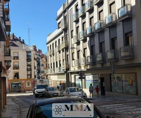 Pis a Calle doctor plácido bañuelos 7. Piso junto a plaza san pedro, oportunidad inmejorable
