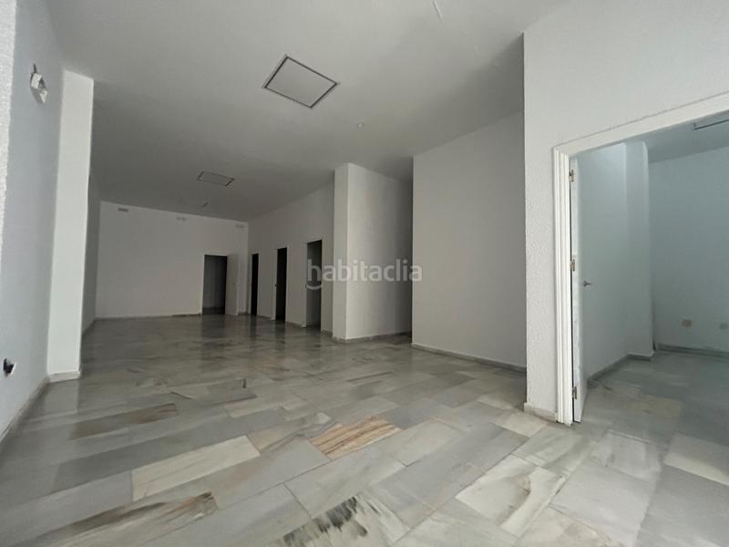 Foto 2f8a52fb-4e9b-4a22-9736-9f7bc8bb9571. Geschäftsraum in calle villanueva de los castillejos 1 in Huelva