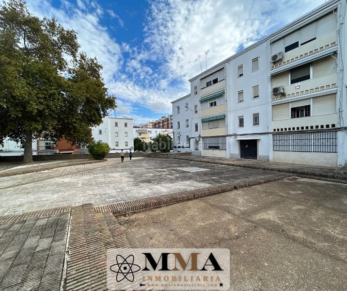 Foto ccf16a15-b4e8-4116-88fb-3f3981cb90ab. Flat in plaza de los columpios 2 in Las Torres - Guadalupe Huelva