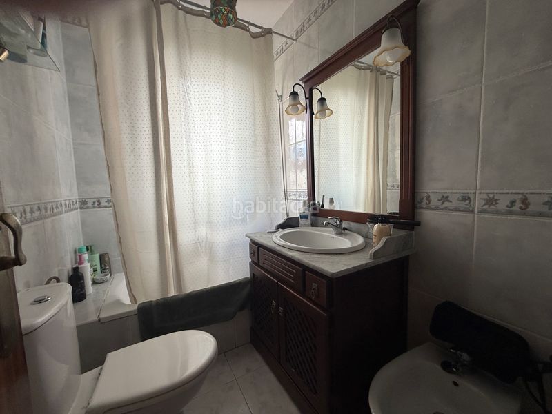 Foto 03aaa7ed-1d13-45b9-9bc4-dcad76e3f6c0. Casa adossada amb xemeneia calefacció aparcament a Aljaraque