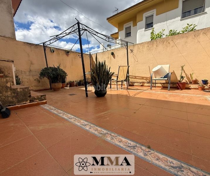 Foto c9d5288e-a0b6-492b-9aab-eb0c9d3b2d01. Casa adossada amb xemeneia calefacció aparcament a Aljaraque