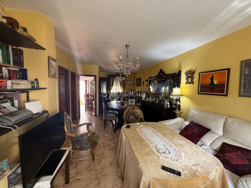 Foto f7af6413-512d-43e8-ac23-5b81b536ecf2. Casa adossada amb xemeneia calefacció aparcament a Aljaraque