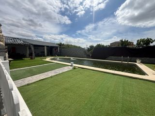 Chalet en Camino los villares 22. Finca junto a aljaraque , gran piscina, magnífica ubicación