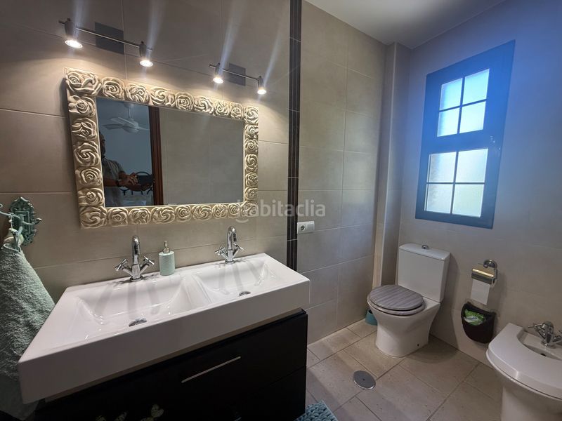 Foto 623ab216-0997-4cf5-b3c2-80b934a8f4a1. Casa amb calefacció a Nuevo Parque - Los Rosales - Tráfico Pesado Huelva