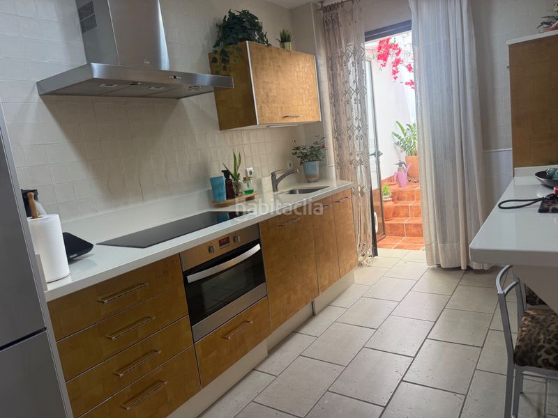 Foto 70322a4c-7dbd-42bb-aa89-75544d367d07. Casa amb calefacció a Nuevo Parque - Los Rosales - Tráfico Pesado Huelva