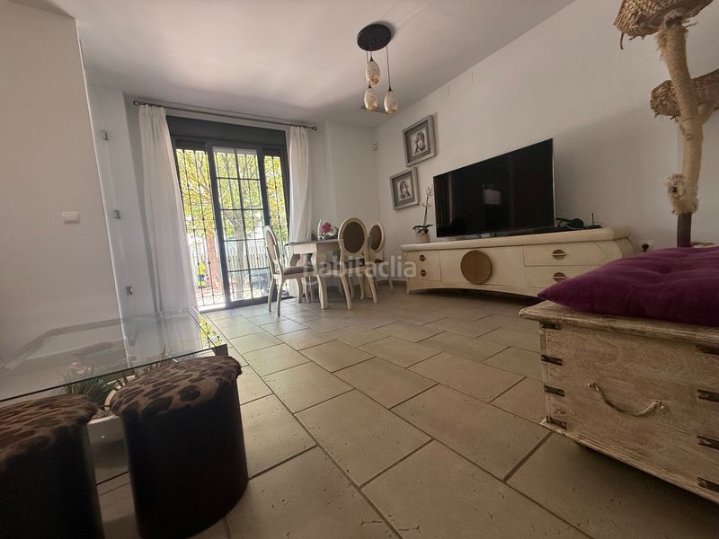 Foto bd9f19d0-63a5-4583-b230-d0b0f59efb8f. Casa amb calefacció a Nuevo Parque - Los Rosales - Tráfico Pesado Huelva