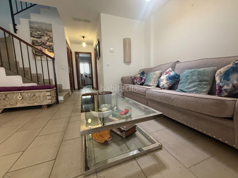 Foto d2870411-4f73-443d-96b0-104b85a4d0f4. Casa amb calefacció a Nuevo Parque - Los Rosales - Tráfico Pesado Huelva