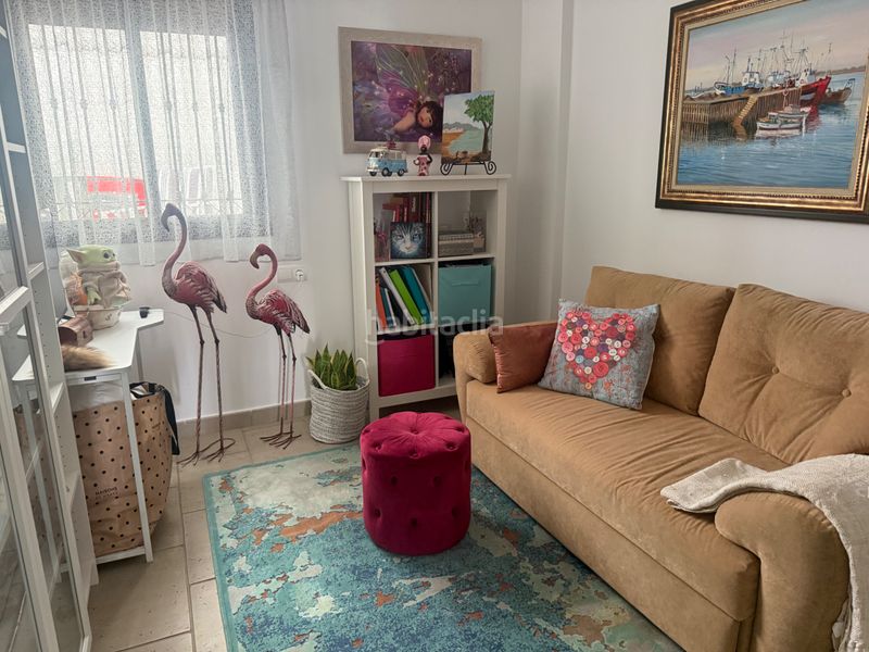 Foto e4700457-1bd9-4c42-b755-1744bbb511f5. Casa amb calefacció a Nuevo Parque - Los Rosales - Tráfico Pesado Huelva