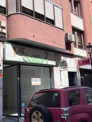 Lloguer Local Comercial a Calle doctor francisco vázquez limón 15. ¡¡¡local comercial a pie de calle!!