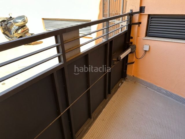 Foto ad5d5b04-8e1b-40f6-b5dd-84be0a6f624b. Xalet amb xemeneia calefacció aparcament a La Hispanidad - Verdeluz Huelva
