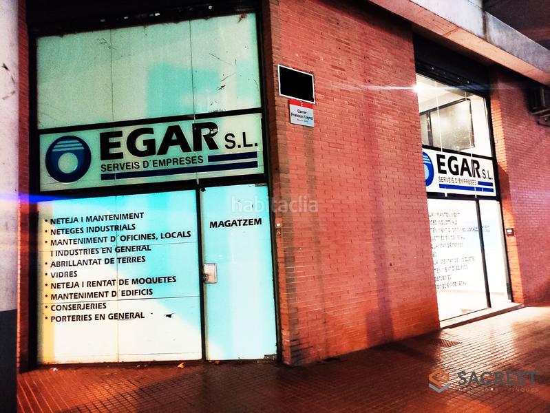 Foto 318d023e-5087-4555-9f2f-e4fa212c3cb4. Local comercial local esquinero con muchas posibilidades en Mollet del Vallès