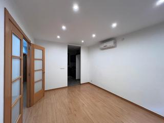 Location Maison jumelée  Carrer de portugal. Casa con garaje privado