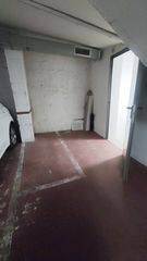 Posto moto in Col·legis Nous. Parking para moto cerca vincia