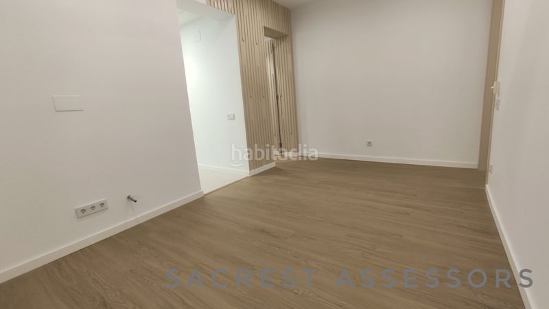 Foto 5ef2634e-2256-426b-876a-3ff3e8931811. Pis a Estació de França Mollet del Vallès