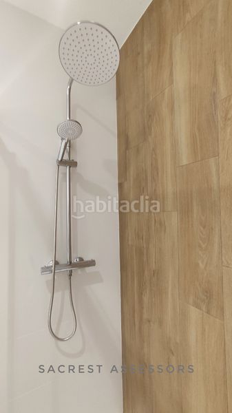 Foto e2af89ea-19e3-4aae-80b3-88f8e9b9dd47. Pis a Estació de França Mollet del Vallès