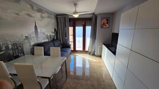 Etagenwohnung in Avinguda de les Corts Valencianes 35