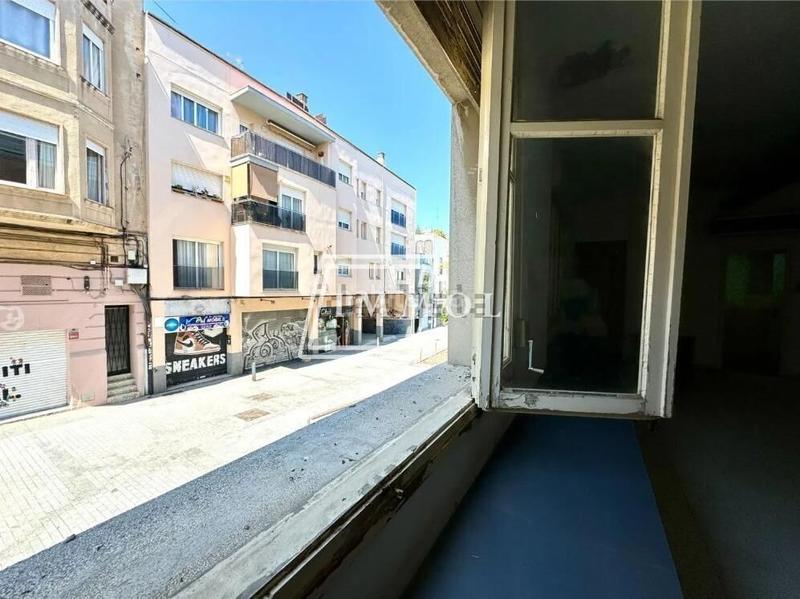 Foto 01be4f14-8131-462c-a362-f20444a8909b. Piso increible piso en finca regia, solo 3 vecinos, en el corazon de mataro en Mataró