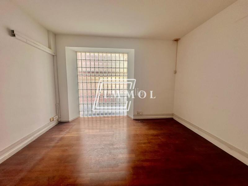 Foto 1c3f64b1-375c-4a92-b260-cd37d457edf0. Piso increible piso en finca regia, solo 3 vecinos, en el corazon de mataro en Mataró