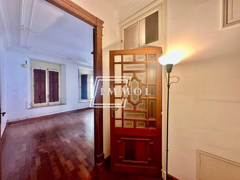 Foto 2f3c994e-5d7a-479b-a90a-d69f79bd8d7c. Piso increible piso en finca regia, solo 3 vecinos, en el corazon de mataro en Mataró