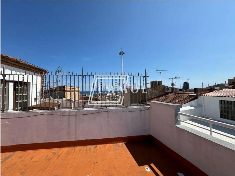 Foto 5fc8657e-770e-4e83-99de-0cc49940af8b. Piso increible piso en finca regia, solo 3 vecinos, en el corazon de mataro en Mataró