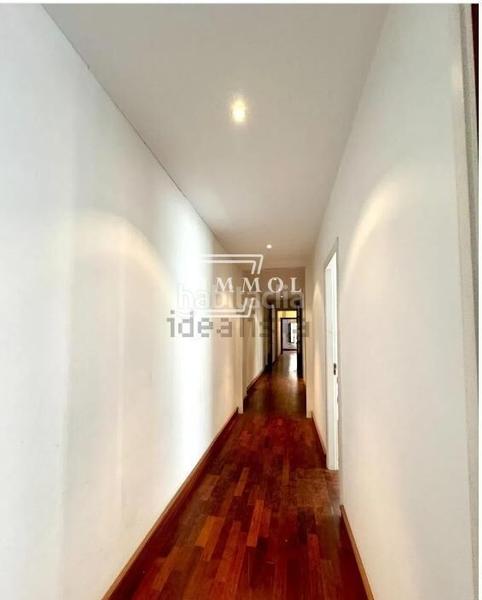 Foto 8fa04553-f87a-4814-ba2a-1080fd0027b8. Piso increible piso en finca regia, solo 3 vecinos, en el corazon de mataro en Mataró