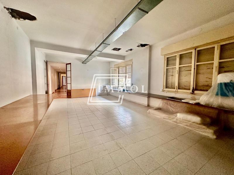 Foto a7096b26-168d-43eb-a2cc-00dab9cd0ce1. Piso increible piso en finca regia, solo 3 vecinos, en el corazon de mataro en Mataró