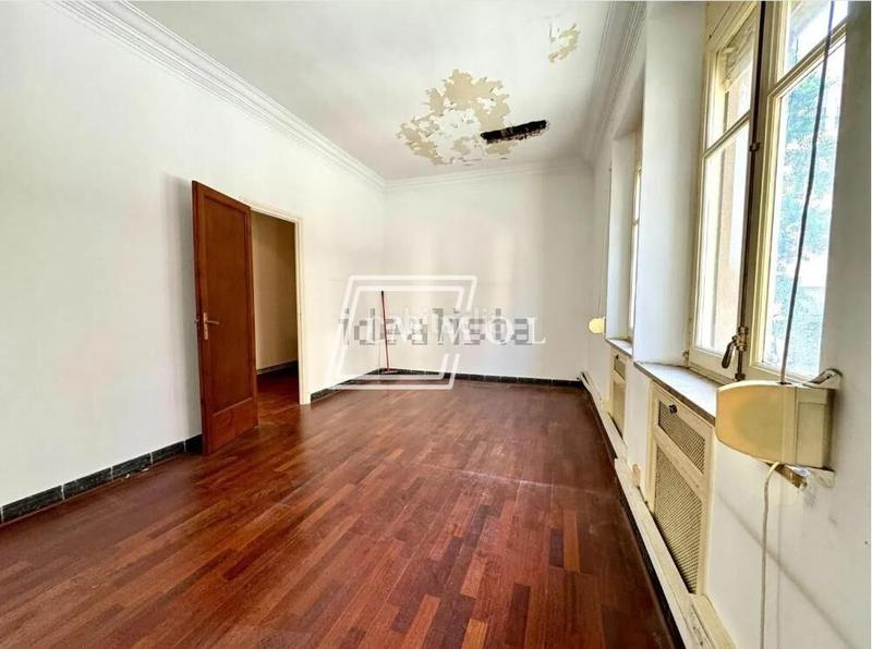 Foto d2e6448d-3146-4230-8b07-651ffead44ff. Piso increible piso en finca regia, solo 3 vecinos, en el corazon de mataro en Mataró