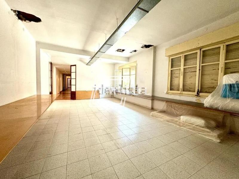 Foto d520e4c8-8d4b-4f95-950d-ebf7aa0484b9. Piso increible piso en finca regia, solo 3 vecinos, en el corazon de mataro en Mataró