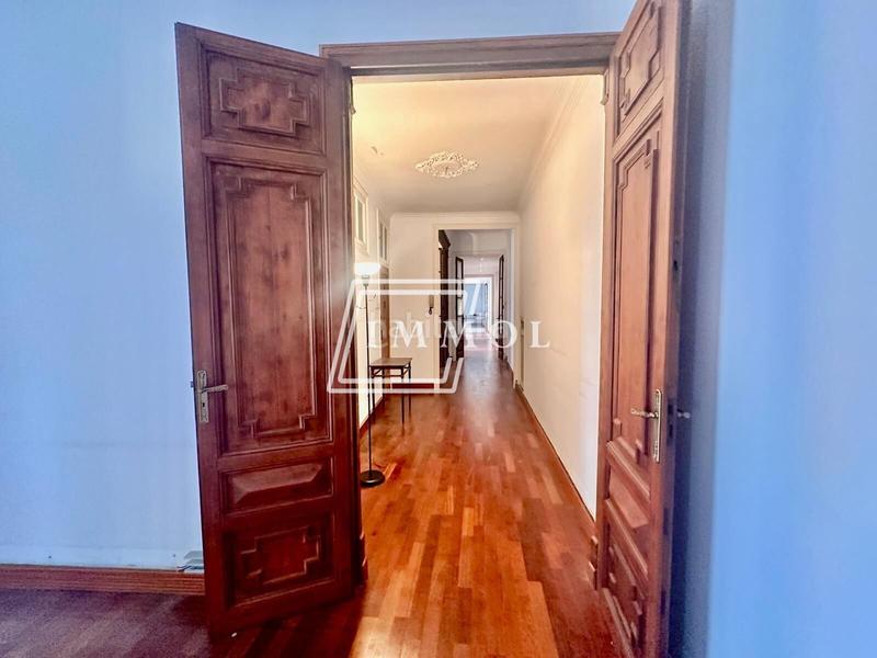Foto f2320cb7-3bac-4887-8239-225c35f9f1fb. Piso increible piso en finca regia, solo 3 vecinos, en el corazon de mataro en Mataró