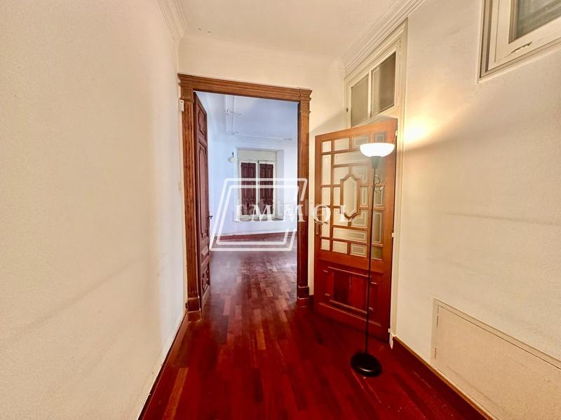 Foto ff35df06-9c3f-475b-93aa-c6491313723d. Piso increible piso en finca regia, solo 3 vecinos, en el corazon de mataro en Mataró