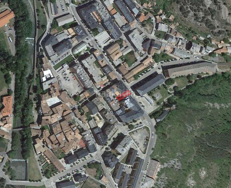 Foto f3d3752f-55b4-45ea-8c9b-07bf137cdac6. Edifici a Pont de Suert (El)