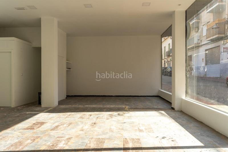 Foto 022de673-499b-4a51-8b66-52133953d526. Alquiler local comercial en menendez pelayo 11 amplio bajo en galería comercial con excelente iluminación natural en Molina de Segura