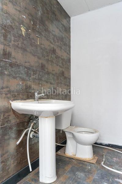 Foto 78d8de91-5241-44fa-8812-e7fd616cc065. Alquiler local comercial en menendez pelayo 11 amplio bajo en galería comercial con excelente iluminación natural en Molina de Segura