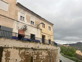 Casa  Calle pizarro. Casa a reformar integralmente en abarn