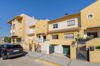 Maison  Calle rio luchena 5. Espacioso dúplex para entrar a vivir