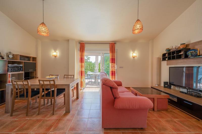 Foto 4c242528-9408-4c45-80ff-d9f4d2bacf05. Xalet amb calefacció aparcament piscina a Fortuna