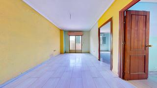 Appartement à Avenida de ginés campos 76. Piso a reformar en segunda planta sin ascensor