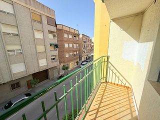 Erdgeschoss  Avenida estacion. Piso de 3 habitaciones a reformar en 1era planta
