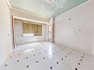 Piano terra  Avenida estacion. Piso de 3 habitaciones a reformar en 1era planta