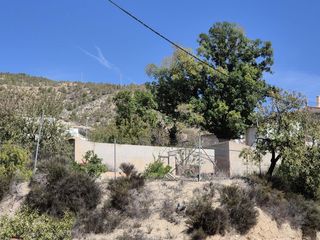 Masía en Fortuna. Encantadora casa con terreno en fortuna  ideal para reformar