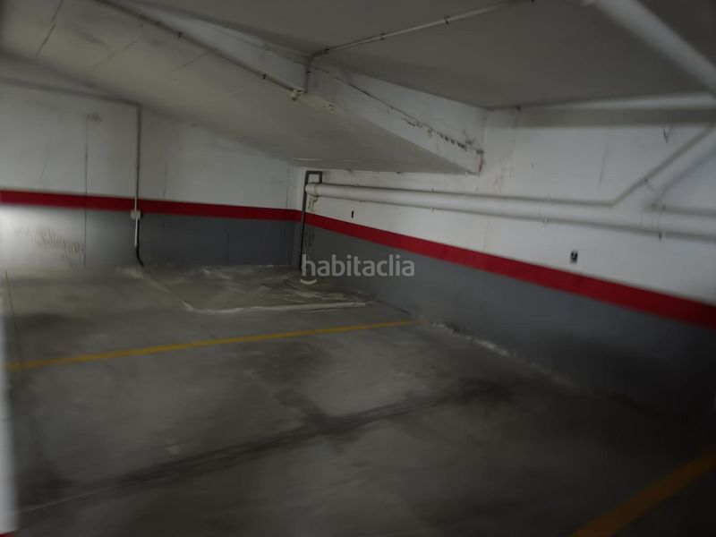 Foto d8bf1c6a-cd17-4fb4-9c62-906e30ee2ae2. Aparcament cotxe a Lorquí
