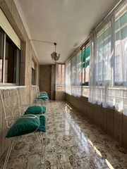 Rent Flat  Abarán - av constitucion 18. Amplio piso de 4 dormitorios en el centro de abarán