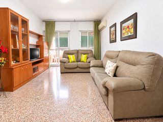 Miete Etagenwohnung in Abarán. Piso con balcón en alquiler en zona céntrica de abarán