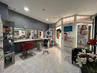 Local Comercial a Sanfeliu. En lhospitalet de llobregat