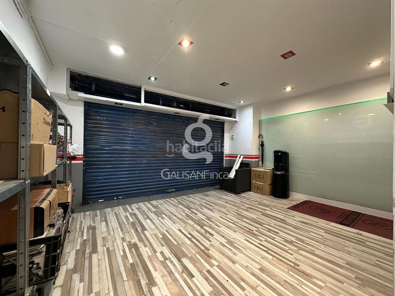 Foto a9c8bb11-36a2-44e2-9fc1-75a065cee0b9. Local comercial a El Pedró Cornellà de Llobregat