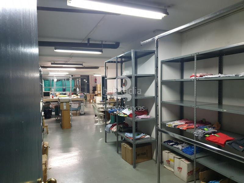 Foto 833f65f8-7b48-4189-b6c3-f22c424cda54. Local comercial a Riera Cornellà de Llobregat